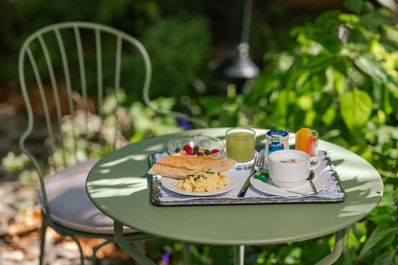 Hotel Des Grandes Ecoles